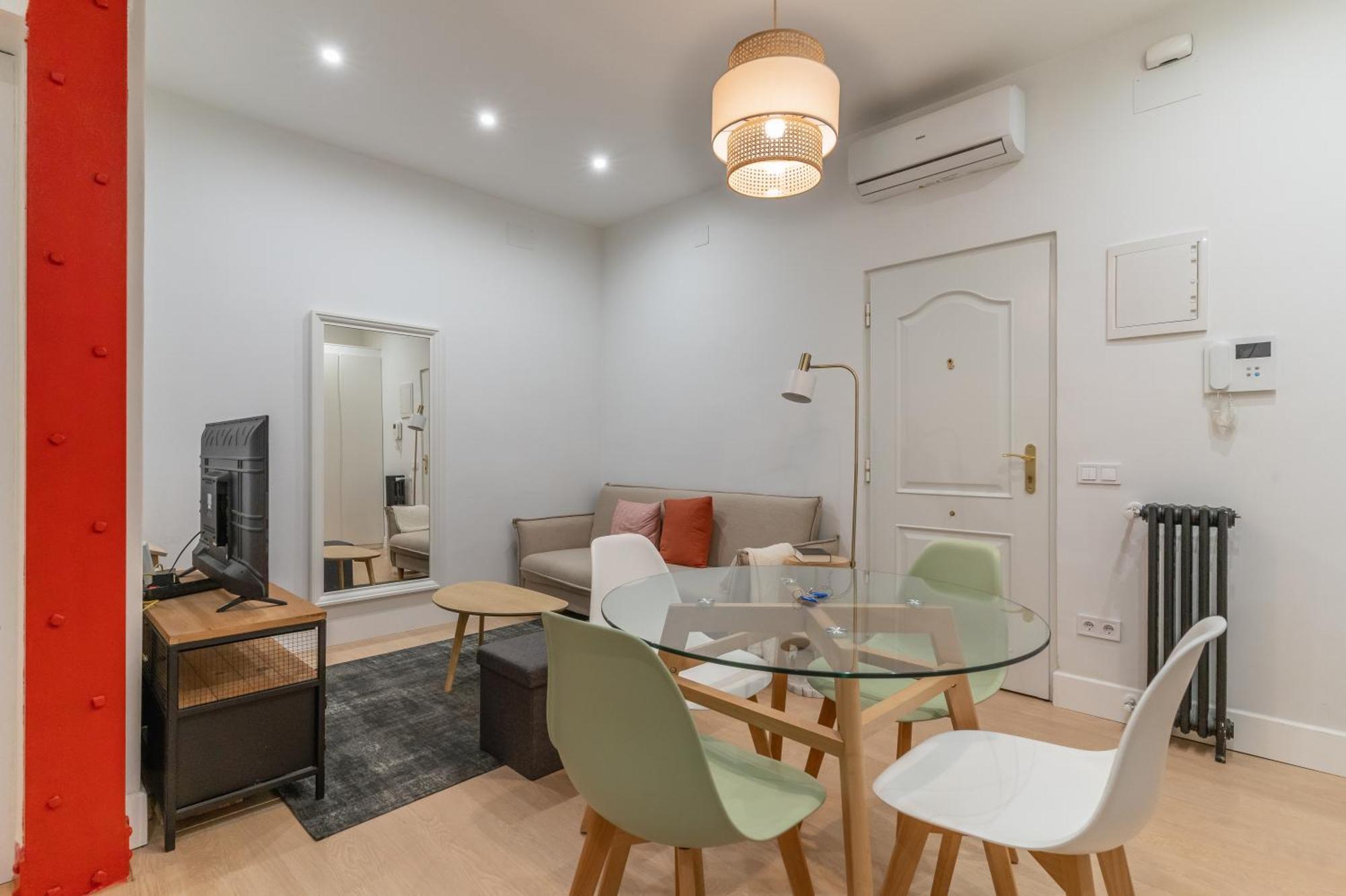 Cozy And Central-1Bd 1Bth- Cortes Madri Exterior foto